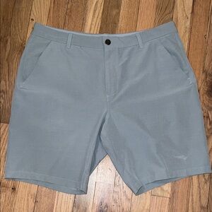 Puma Men's Light Gray Golf Shorts Size 36